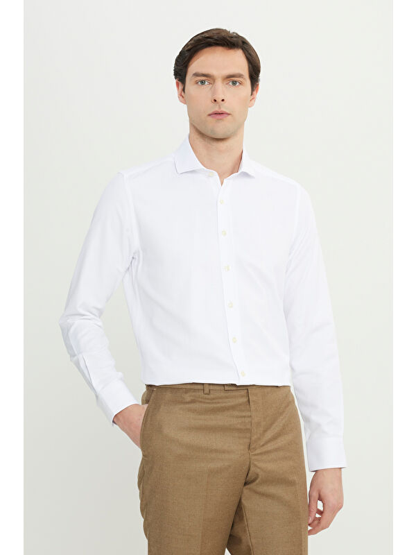 AC&Co / Altınyıldız Classics Erkek Beyaz Kolay Ütülenebilen Pamuklu Slim Fit Dar Kesim İtalyan Yaka Armürlü Basic Gömlek