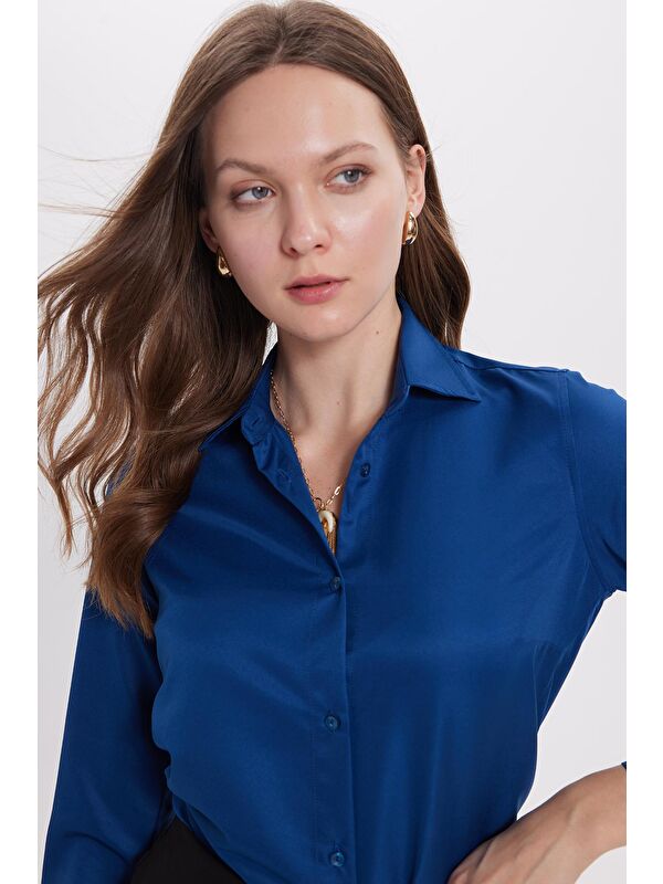 TUDORS Kadın Slim Fit Dar Kesim Vücuda Oturan Uzun Kollu Lacivert Basic Gömlek