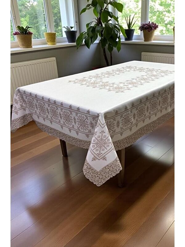 Çeyiz Diyarı Asude Dertsiz Masa Örtüsü 150x150 cm Kahve