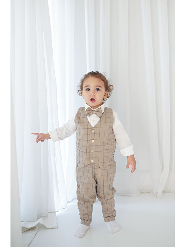 Catz Kids Erkek Çocuk Takım - Kahve Ekose Gabardin Yelekli Askılı 4'lü Set ( %100 Pamuk )