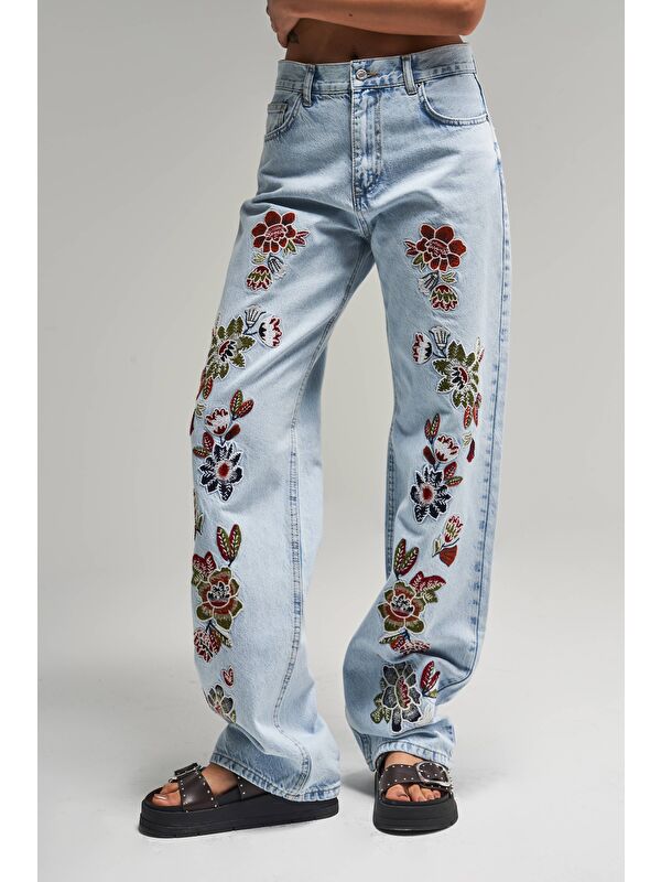 It's Basic Kadın Snow Jean Rengi 4S5-3 Çiçek Nakışlı Loose Fit %100 Pamuk Tasarım Denim Jean