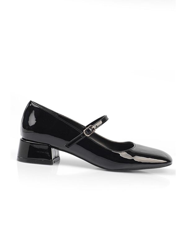 Küt Burunlu Bantlı Alçak Topuk Kadın Ayakkabı - Görsel 4