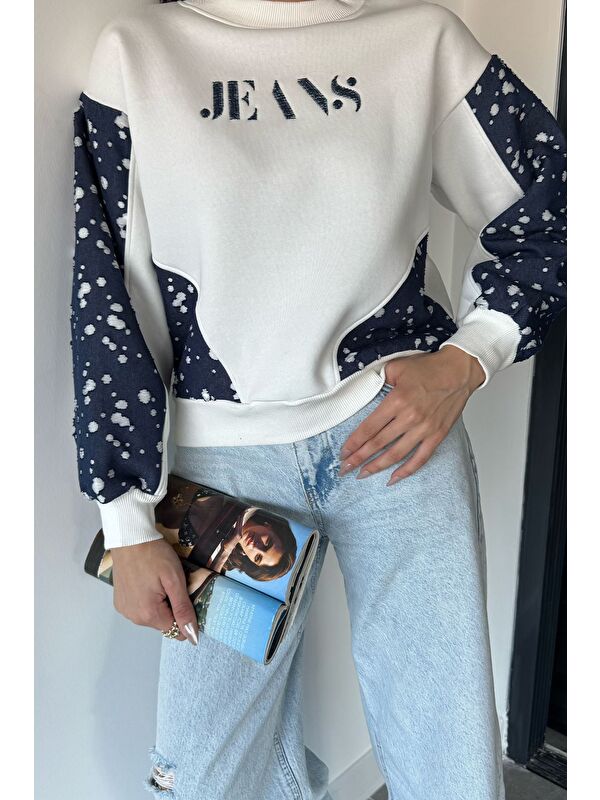 Gülseli Kadın Bisiklet Yaka Ön Nakışlı Jean Garnili Şardonlu Sweatshirt