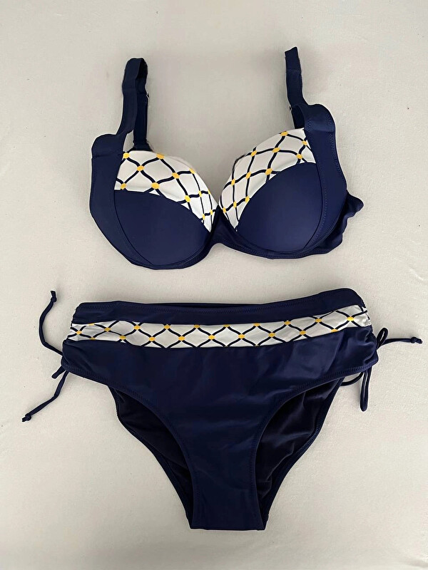 Hazelin Kadın Lacivert Beyaz Etnik Desenli Bikini Takım HZL25S-LC2220