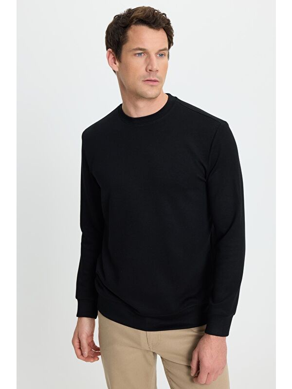 TUDORS Erkek Standart Fit Normal Kesim Uzun Kollu Ekstra Soft Modal Kumaş Bisiklet Yaka Siyah Sweatshirt