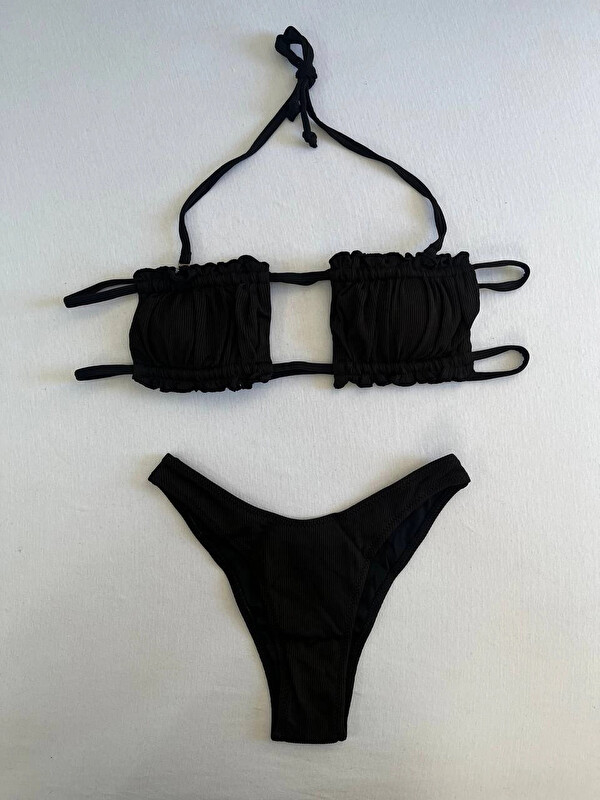 Hazelin Kadın Siyah İp Bağlamalı Büzgülü Straplez Bikini Takım HZL25S-LC2226