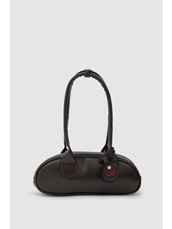 Shulebags Lisse Charmlı Oval Baget Çanta Acı Kahve