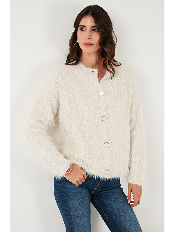 Lela Yumuşak Tüylü Regular Fit Bisiklet Yaka Düğmeli Hırka 4617007
