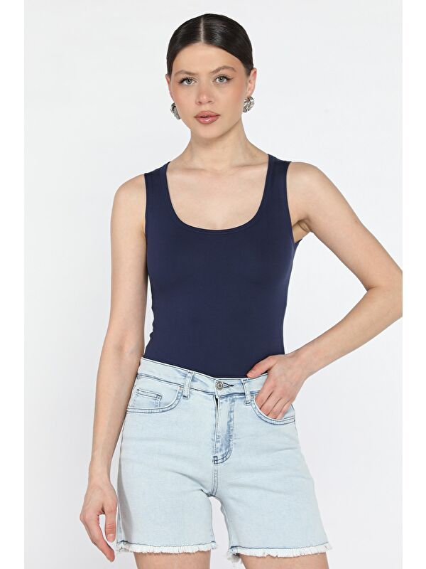 Gülseli Kadın Modal Kumaş Sıfır Kol Elastanlı Crop Top Bluz