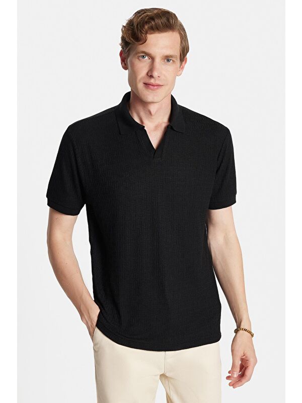 TUDORS Erkek Slim Fit Dar Kesim Viskon Kumaş Desenli Düz Pike Düğmesiz Siyah Polo Yaka Tişört
