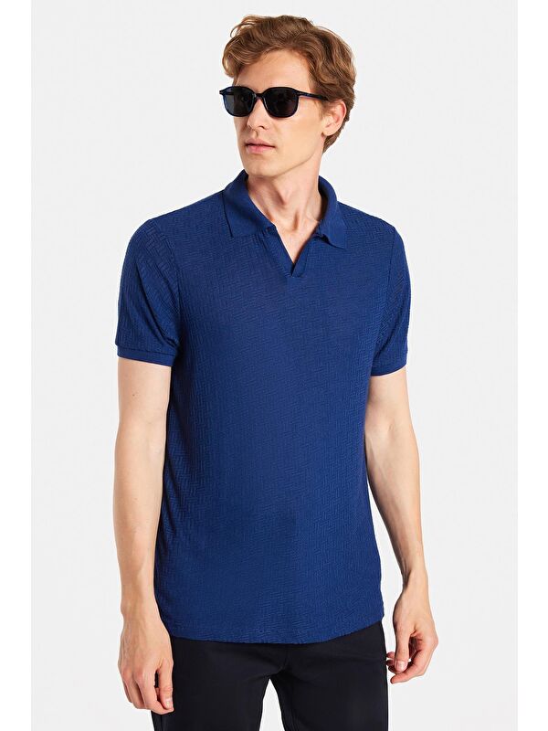TUDORS Erkek Slim Fit Dar Kesim Viskon Kumaş Desenli Düz Pike Düğmesiz Lacivert Polo Yaka Tişört