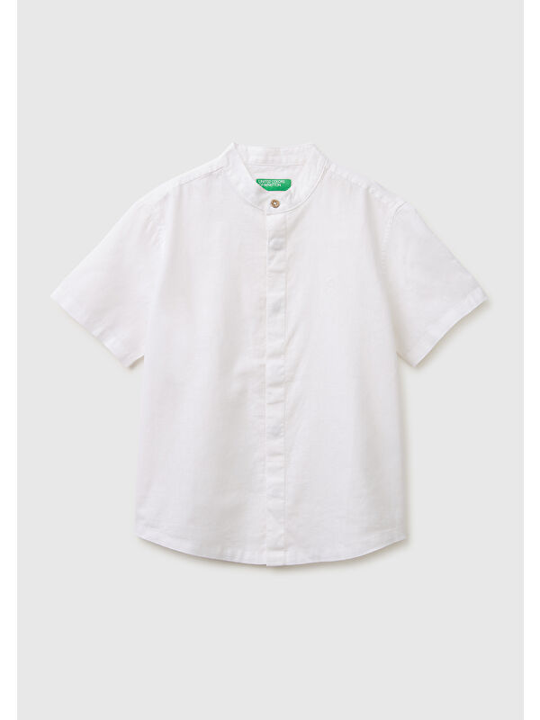 United Colors Of Benetton Erkek Çocuk Ekru Logo İşlemeli Ahşap Düğmeli Kısa Kollu Mandarin Yaka Gömlek