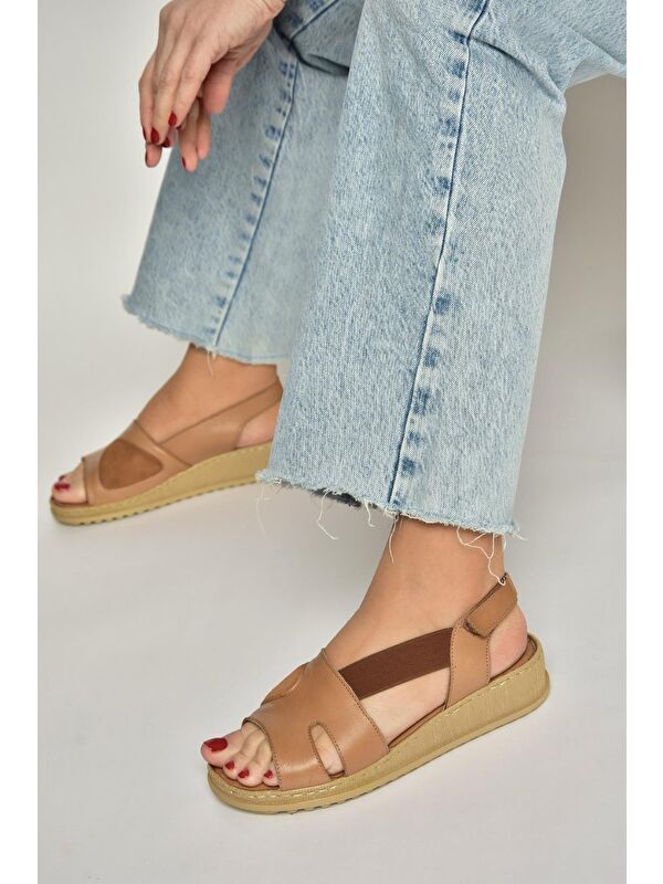 Fox Shoes Kahverengi Fox Shoes Taba Kadın Sandalet Y555554003