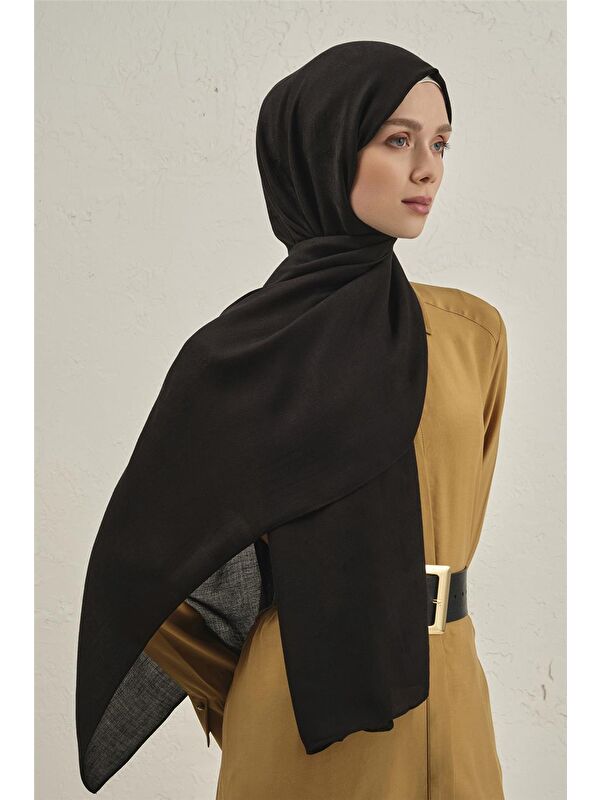 ARMİNE Woolair Harf Monogram Şal 2 01