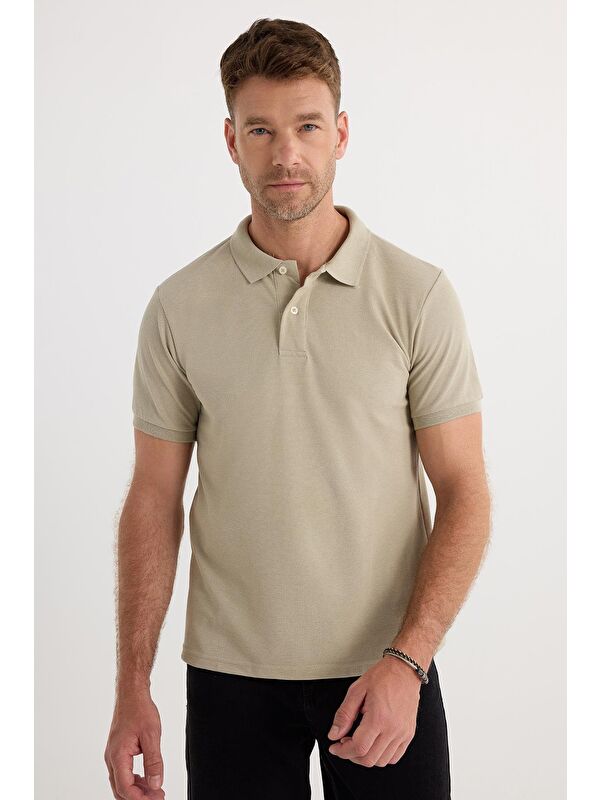 TUDORS Erkek Slim Fit Dar Kesim Pamuklu Yumuşak Dokulu Serin Tutan Kumaş Düz Pike Bej Polo Yaka Tişört