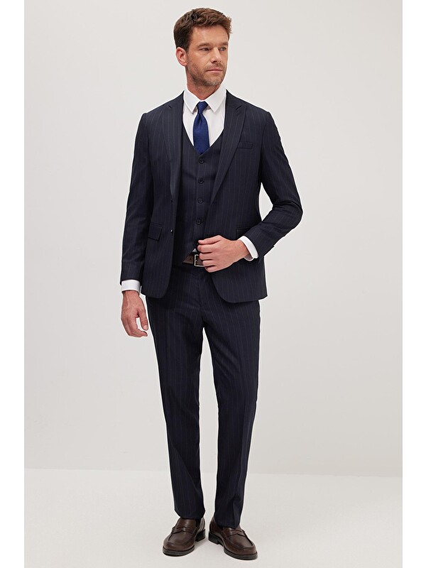 TUDORS Erkek Slim Fit Lacivert Esnek Elastanlı Kumaş Sivri Yaka Yelekli Takım Elbise