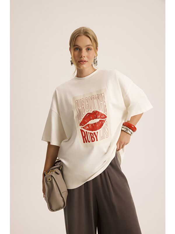 Mai Collection Lip Print Oversize Beyaz T-Shirt