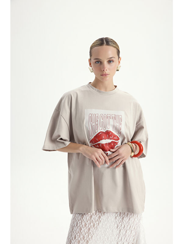 Mai Collection Lip Print Oversize Taş T-Shirt