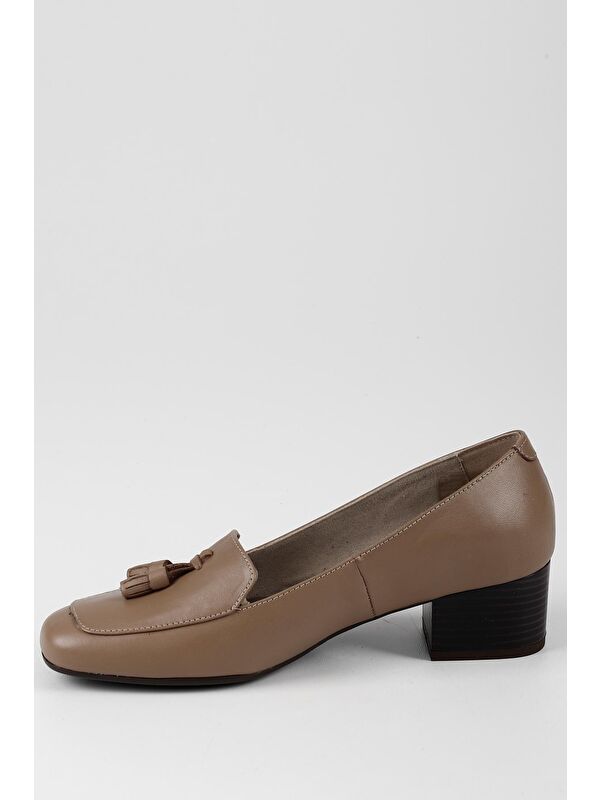 VİZON Hakiki Deri Küt Burun Kısa Kalın Topuklu Püsküllü Kadın Ayakkabı 13313 - Görsel 8