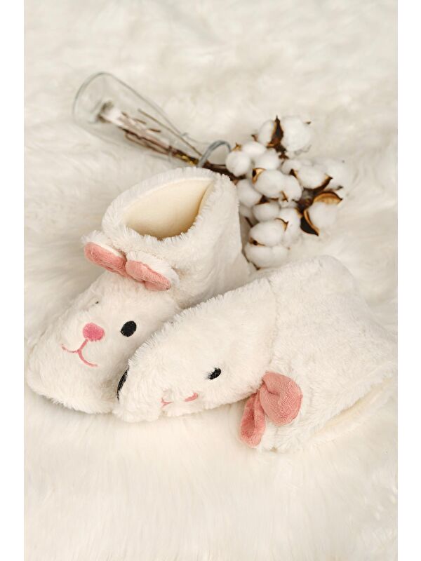 Zola Kaydırmaz Taban Yumuşak Podufuk Pelüş Tavşan Desenli Kadın Panduf Ev Botu - Görsel 3