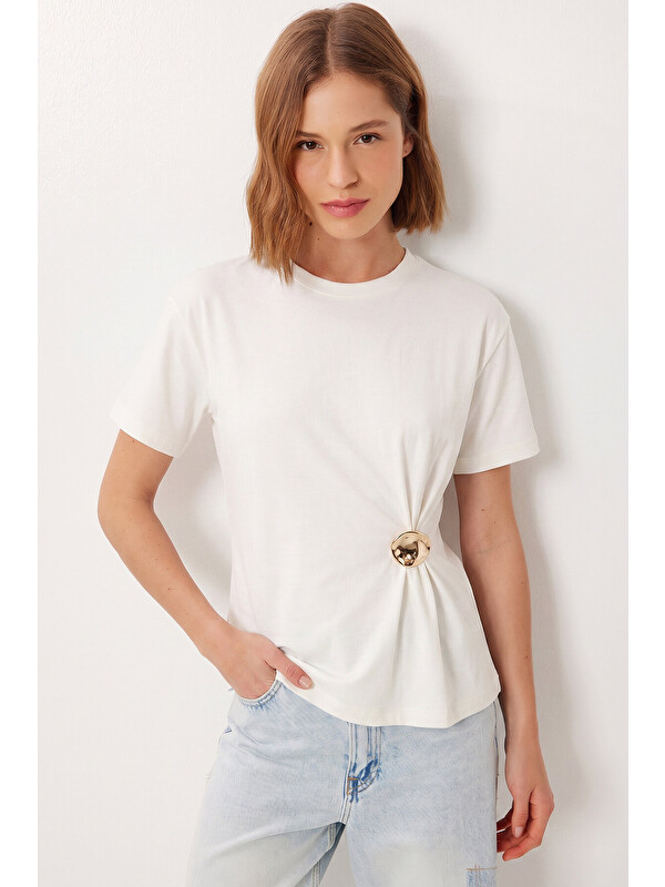 Happiness İstanbul Gold Aksesuarlı Örme T-shirt EKRU LCR0119