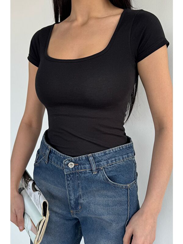 Gülseli Kadın Kare Yaka Elastanlı Basic Body Bluz