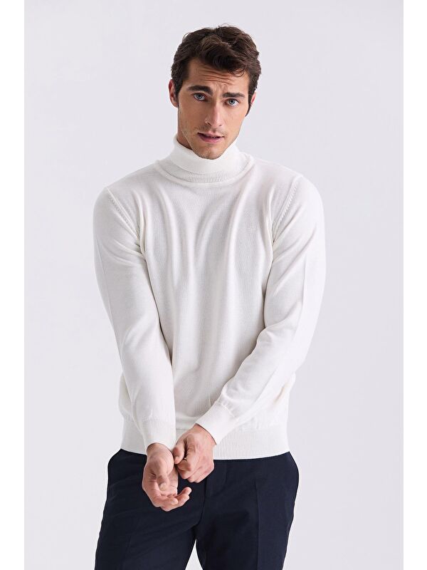 JAKAMEN Ekru Slim Fit Tam Balıkçı Yaka Triko Kazak