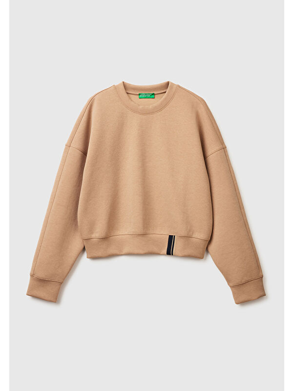 United Colors Of Benetton Kadın Bej Pamuk ve Modal Karışımlı Arkası İşlemeli Bisiklet Yaka Sweatshirt