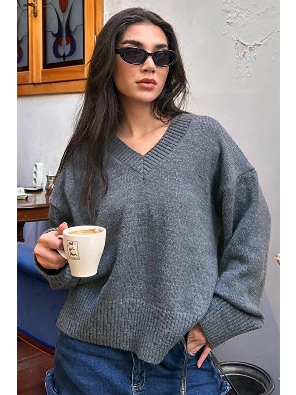 Madmext Antrasit V Yaka Oversize Kadın Triko Kazak Mg2149