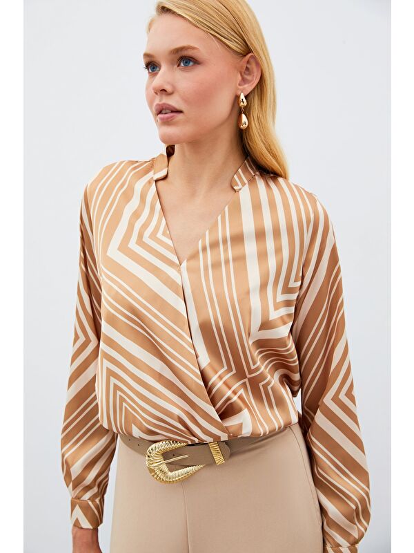 SATEEN Kruvaze Desenli Bluz - Kahve