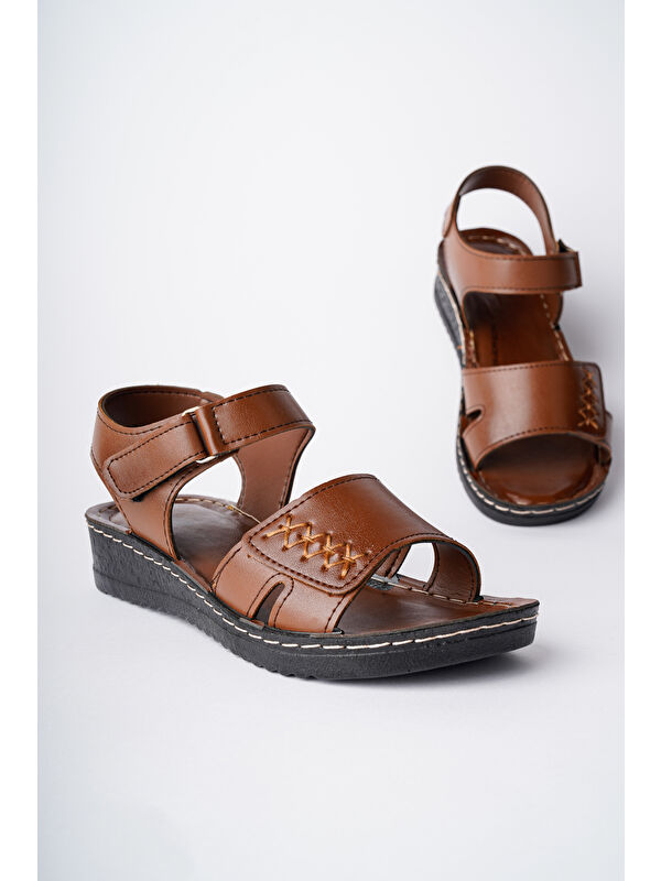 SALVA Rahat Kalıp Deri Görünümlü Cırtlı Tek Bant Kadın Sandalet - Görsel 2