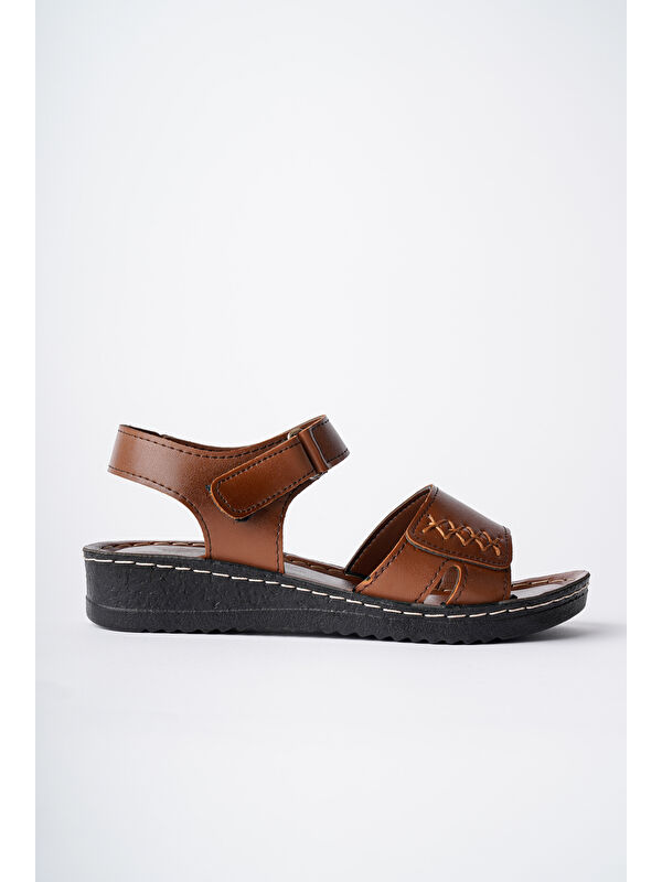 SALVA Rahat Kalıp Deri Görünümlü Cırtlı Tek Bant Kadın Sandalet - Görsel 5