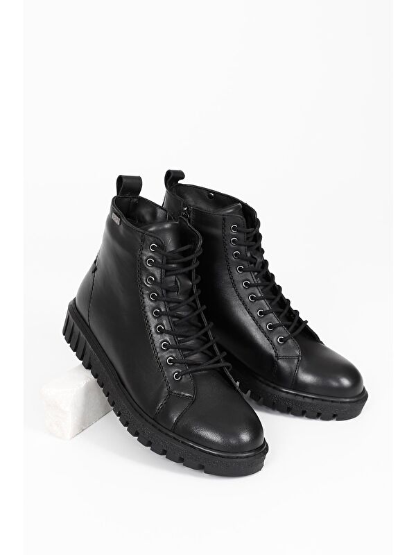 Hakiki Deri Yuvarlak Burun Kauçuk Taban Fermuarlı Bağcıklı Kadın Günlük Bot 10402 - Görsel 3