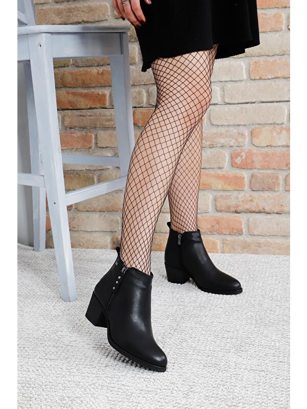 Sivri Burun Kauçuk Taban Topuklu Püsküllü Kadın Günlük Bot 20431 - Görsel 2