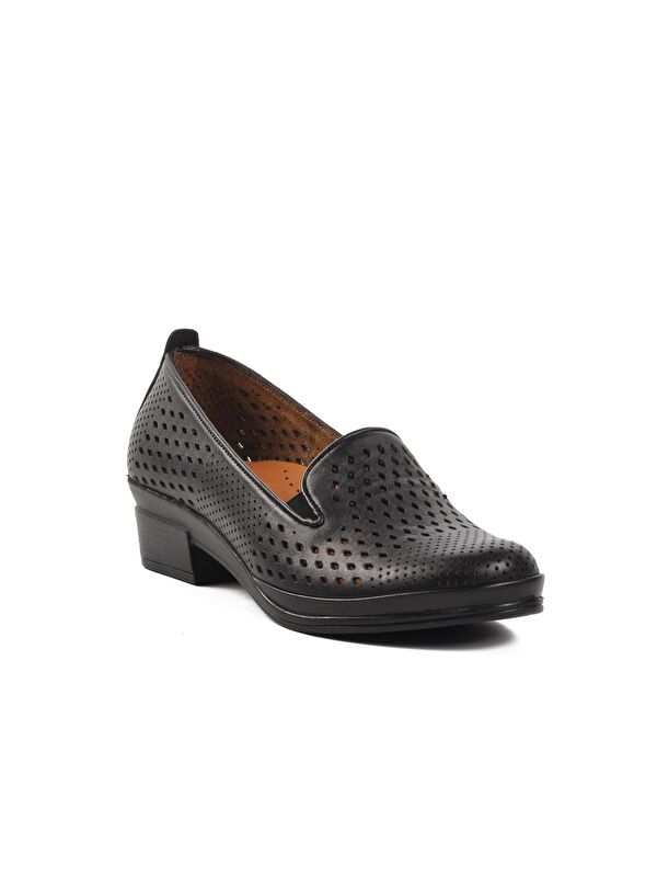 82 Siyah Hakiki Deri Kadın Günlük Ayakkabı - Görsel 4