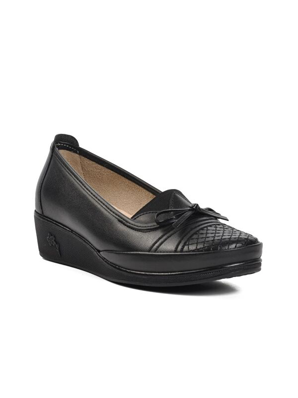 137 Siyah Hakiki Deri Kadın Günlük Ayakkabı - Görsel 4