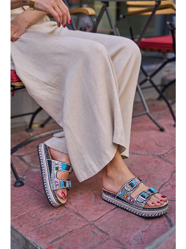 Taş Ve Boncuk Detaylı Tokalı Platform Terlik Siyah - Görsel 5