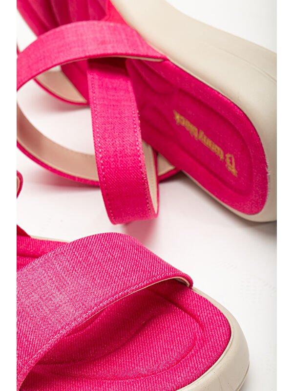 Kadın Fuşya Keten Rahat Kalıp Poli Taban Çift Bantlı Sandalet - Görsel 4