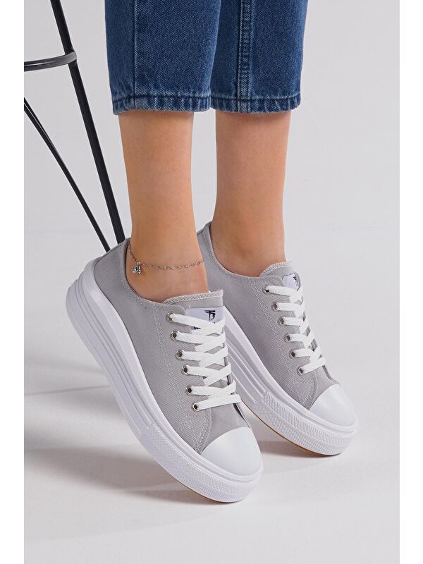 Kadın Gri Rahat Kalıp Kalın Tabanlı Spor Ayakkabı - Görsel 6