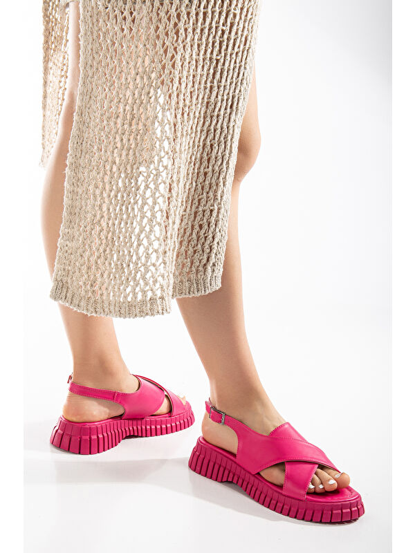 Kadın Fuşya Kalın Poli Taban Bilekten Bağlamalı Çapraz Bantlı Sandalet - Görsel 3