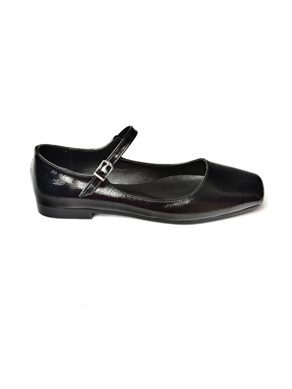 Fox Shoes S7262525 Siyah Rugan Deri Kadın Babet