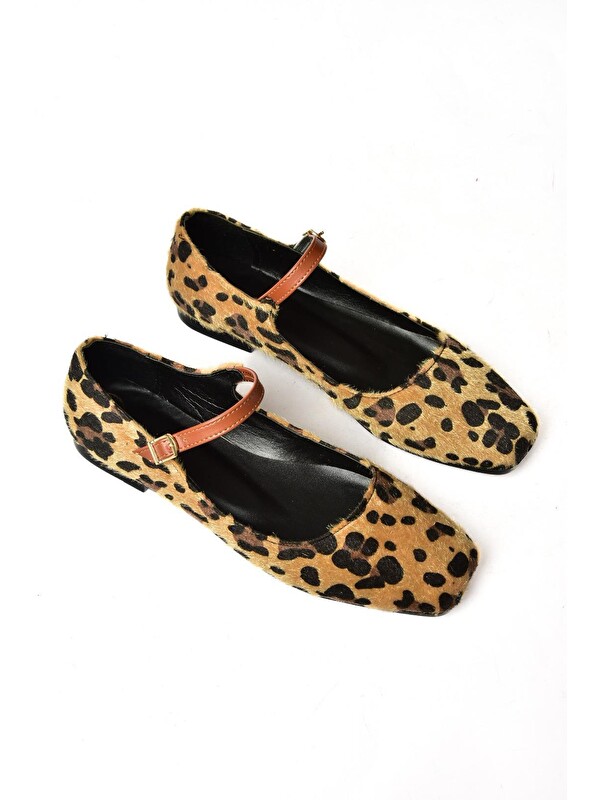 Fox Shoes S7262525 Leopar Kadın Babet