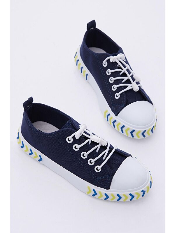 Çocuk Unisex Lacivert Rahat Kalıp Ok Detaylı Lastik Bağcıklı Kumaş Spor Ayakkabı - Görsel 2