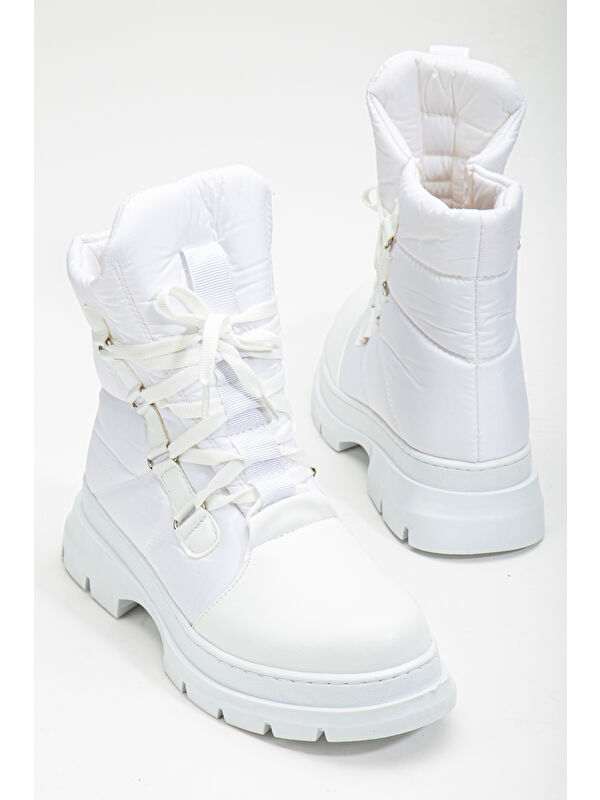 Kadın Beyaz Kalın Termo Taban Bağcıklı Kar Botu - Görsel 4