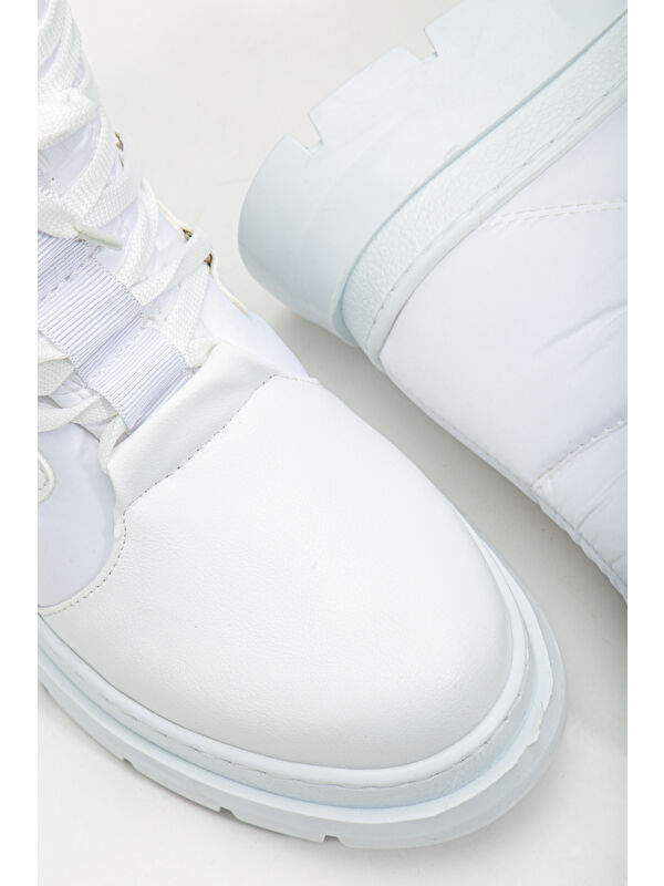 Kadın Beyaz Kalın Termo Taban Bağcıklı Kar Botu - Görsel 5