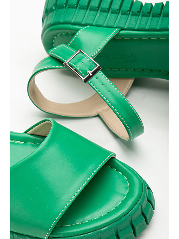 Kadın Yeşil Kalın Poli Taban Bilekten Bağlamalı Tek Bantlı Sandalet - Görsel 4