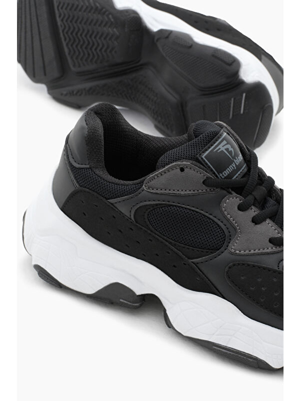 Kadın Siyah Beyaz Rahat Kalıp Yüksek Taban Bağcıklı Spor Ayakkabı - Görsel 5