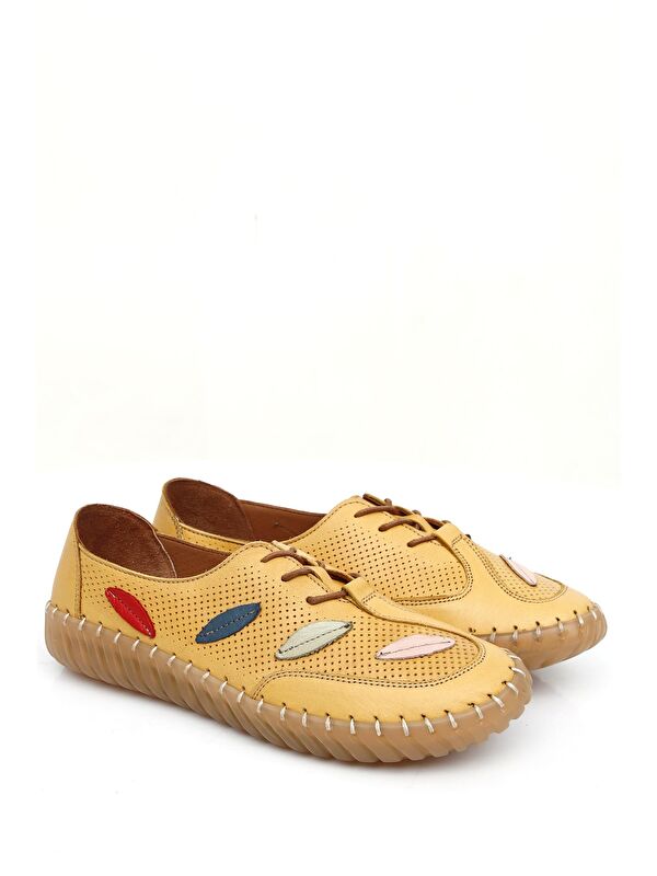 HARDAL SARI Hakiki Deri Yuvarlak Burun Düz Taban Kadın Sneaker 45671 - Görsel 3