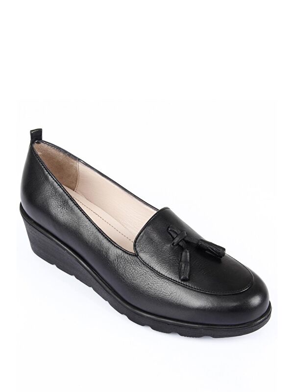 SİYAH Hakiki Deri Yuvarlak Burun Dolgu Taban Püsküllü Kadın Günlük Ayakkabı 24102 - Görsel 6