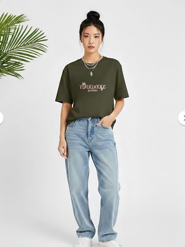 Trendseninle Kadın Haki RoseButterfly Baskılı Oversize Tişört